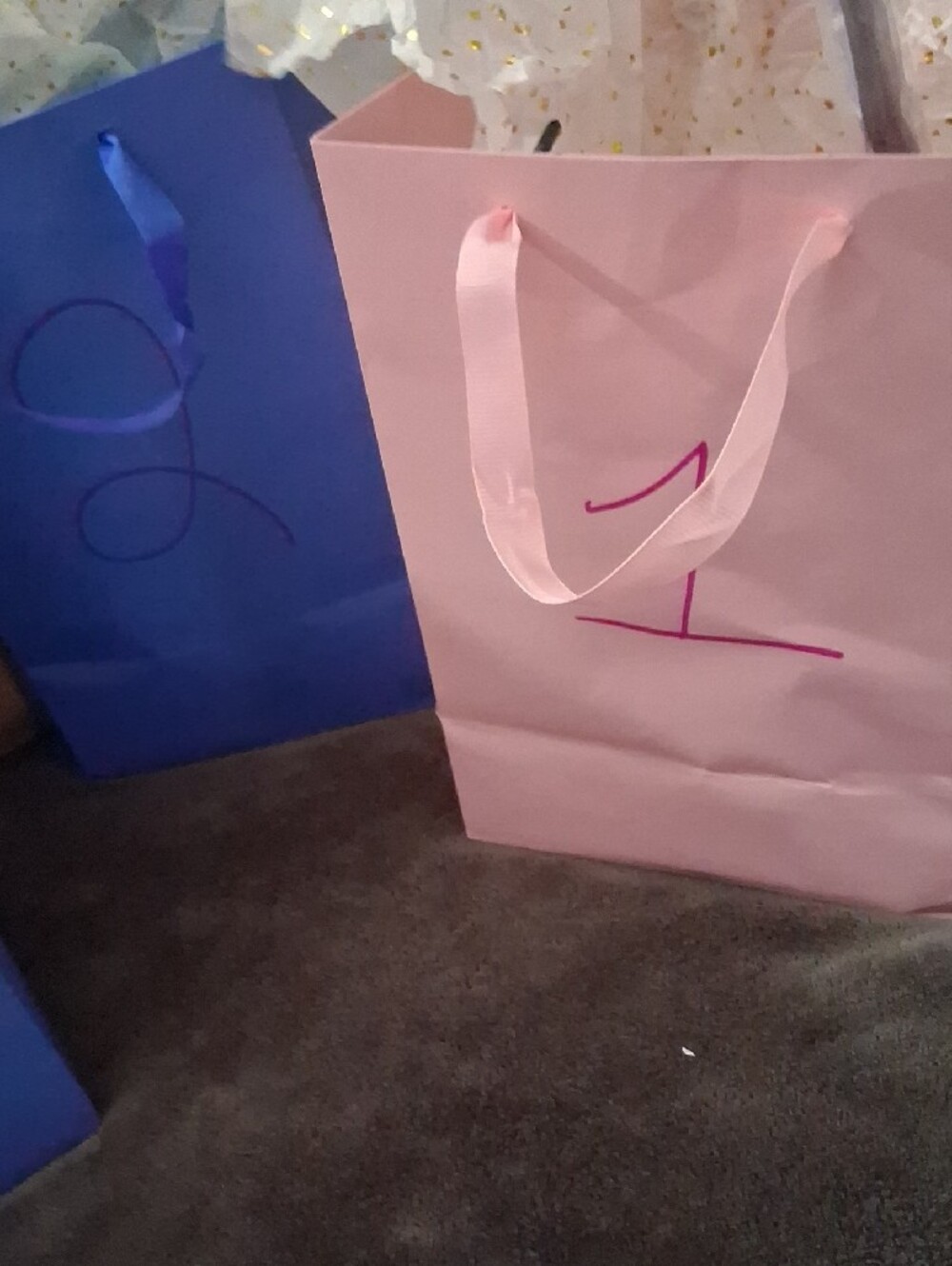 PICK A NO.BETWEEN 1-6. YOU GET 12 ITEMS &jewlery. 1,2,4,5 Left.lmk Your Number - Picture 4 of 12